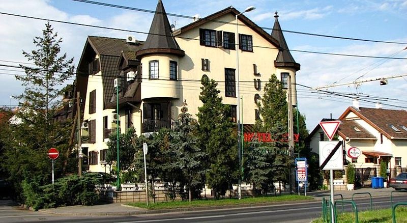 Hotel Happy Apartments บูดาเปสต์ ภายนอก รูปภาพ