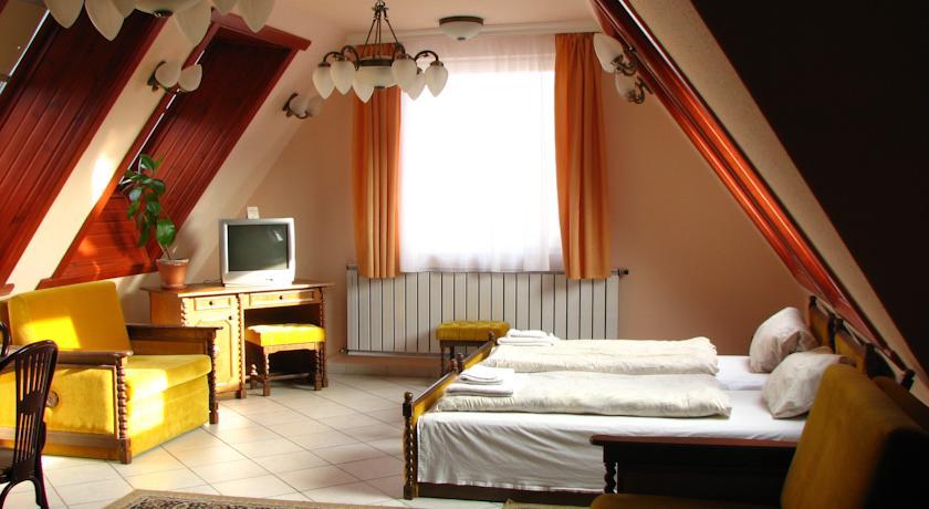 Hotel Happy Apartments บูดาเปสต์ ภายนอก รูปภาพ