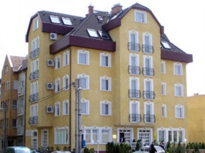 Hotel Happy Apartments บูดาเปสต์ ภายนอก รูปภาพ