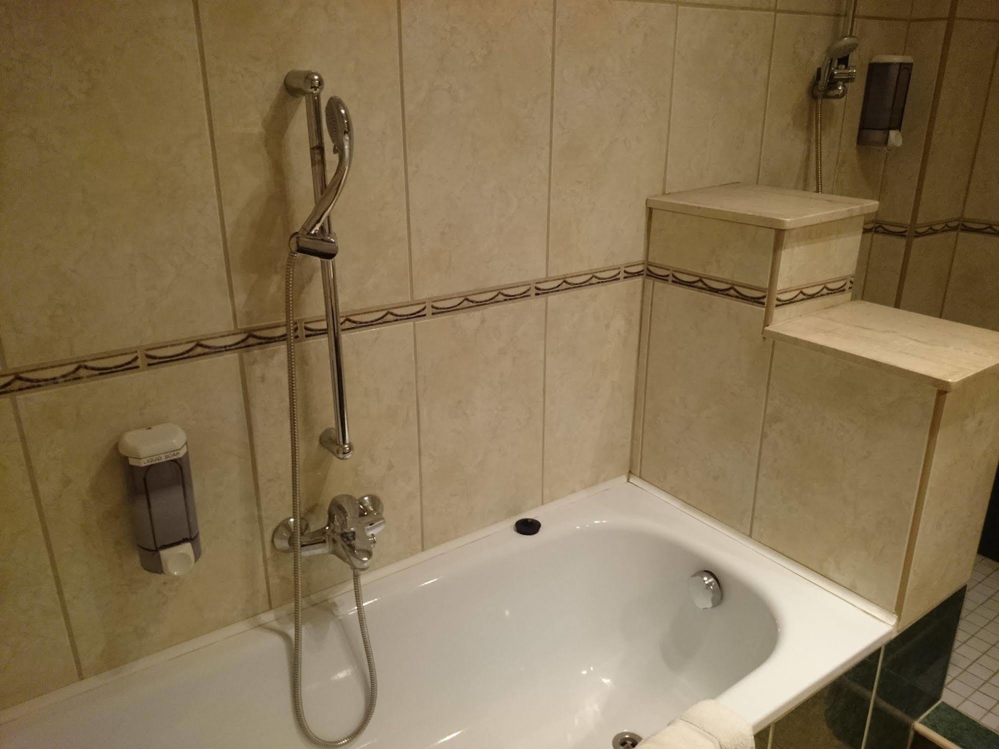 Hotel Happy Apartments บูดาเปสต์ ภายนอก รูปภาพ