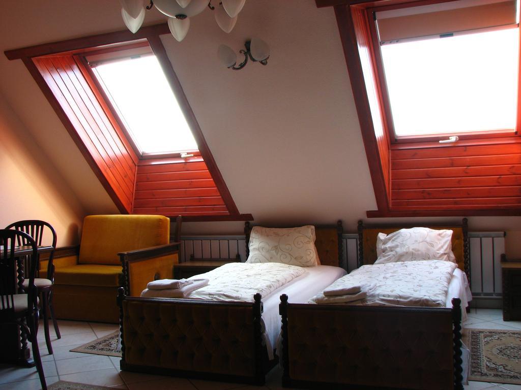 Hotel Happy Apartments บูดาเปสต์ ภายนอก รูปภาพ